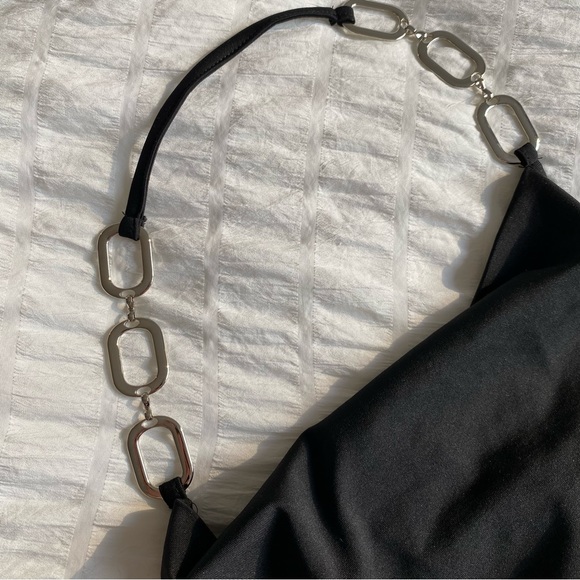 Verge Girl Chain Halter Crop Top with Ties - Picture 4 of 5